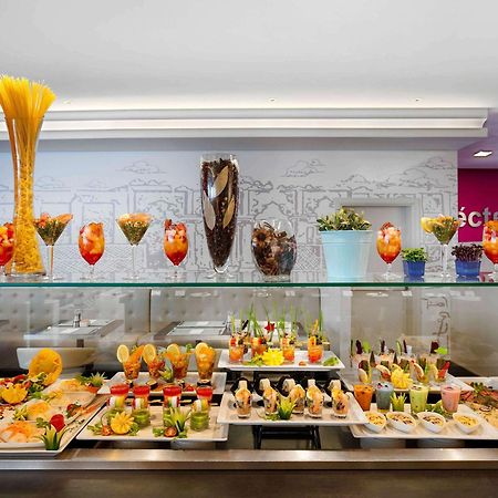 Ibis Styles Sharjah Hotel Exterior foto