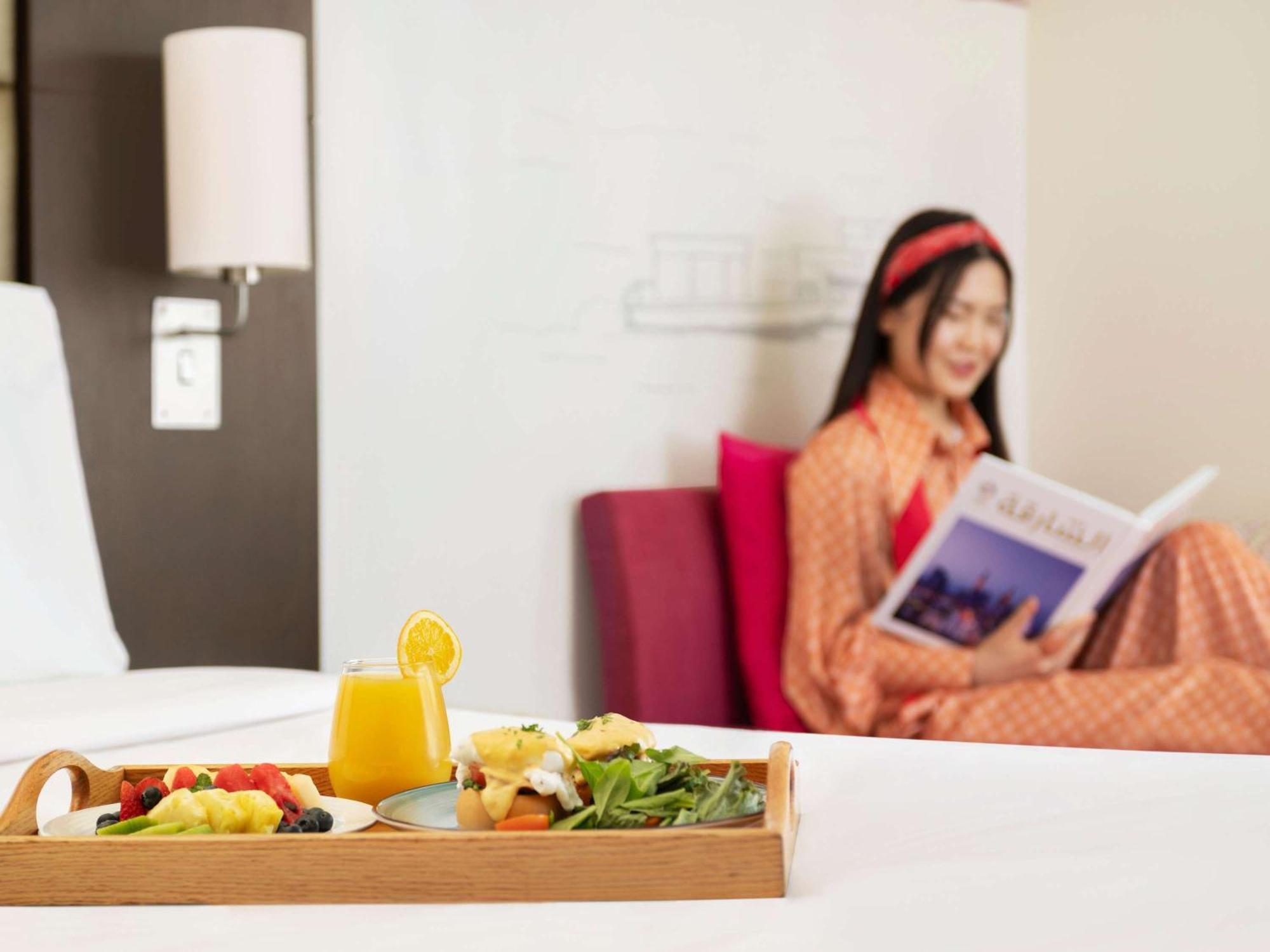 Ibis Styles Sharjah Hotel Exterior foto